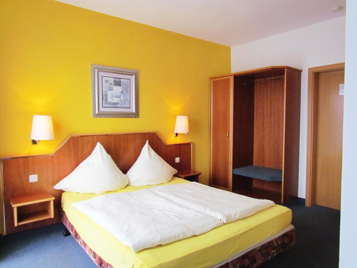 Hotel Seeblick Saalburg Bagian luar foto